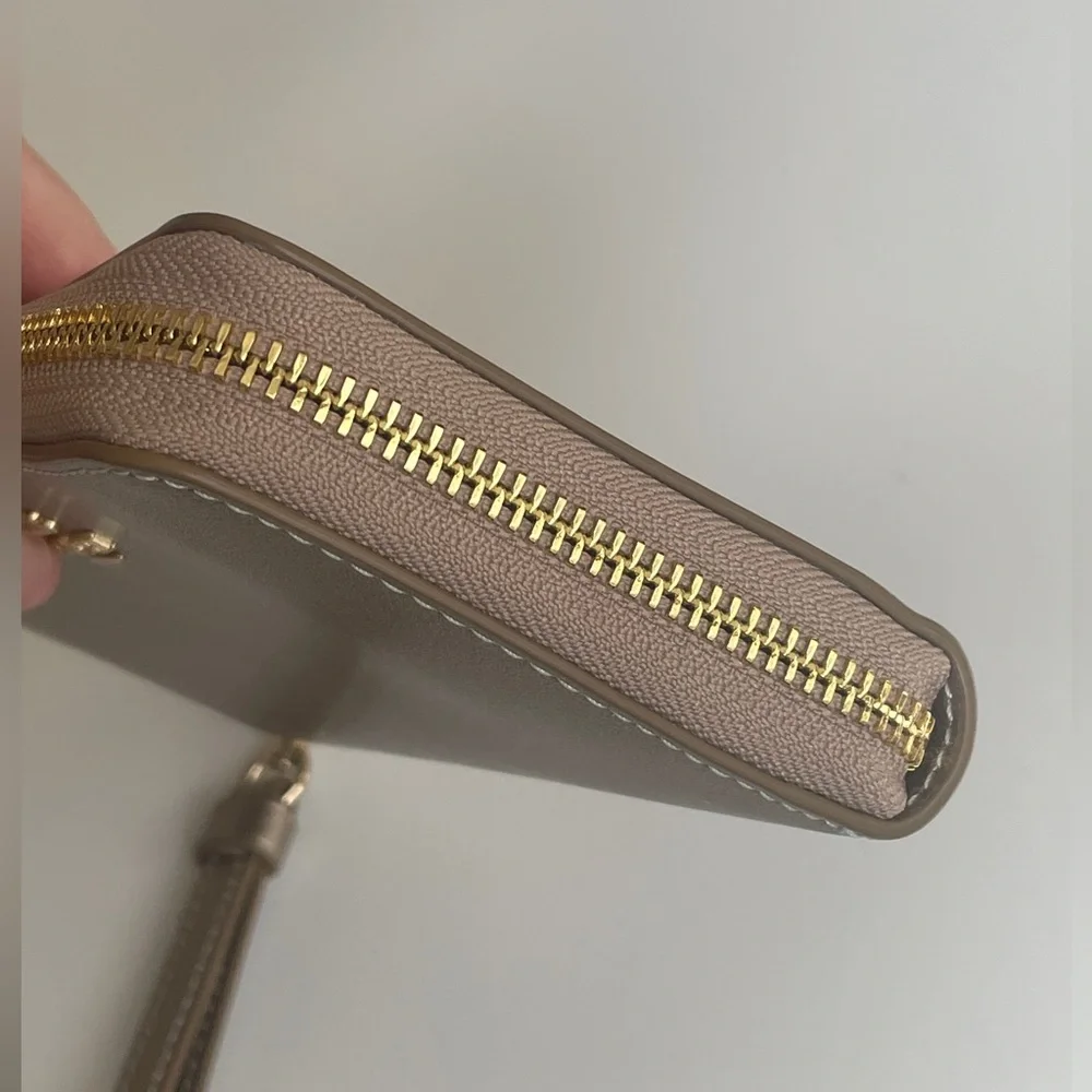 COACH Wallet - Picture 7 of 15